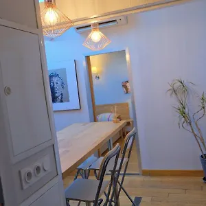  Appartement Isabelli Plein Centre Avec Place De Parking France